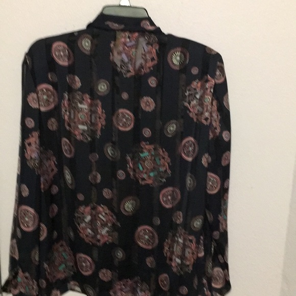 Size 12 Pyke Limited striped button down - Picture 7 of 7